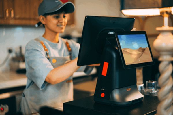 XL POS permet d'afficher la commande du client grâce à son double écran.